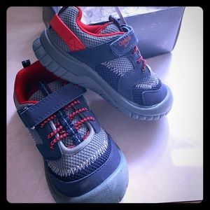 Oshkosh Bigosh Toddler Boy shoes! BRAND NEW!